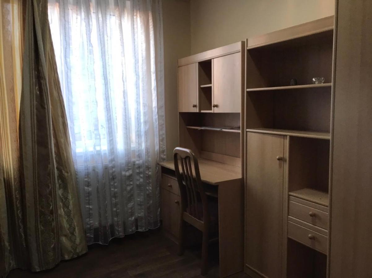 Кімнати В Центрі Hotell Uzjhorod Eksteriør bilde