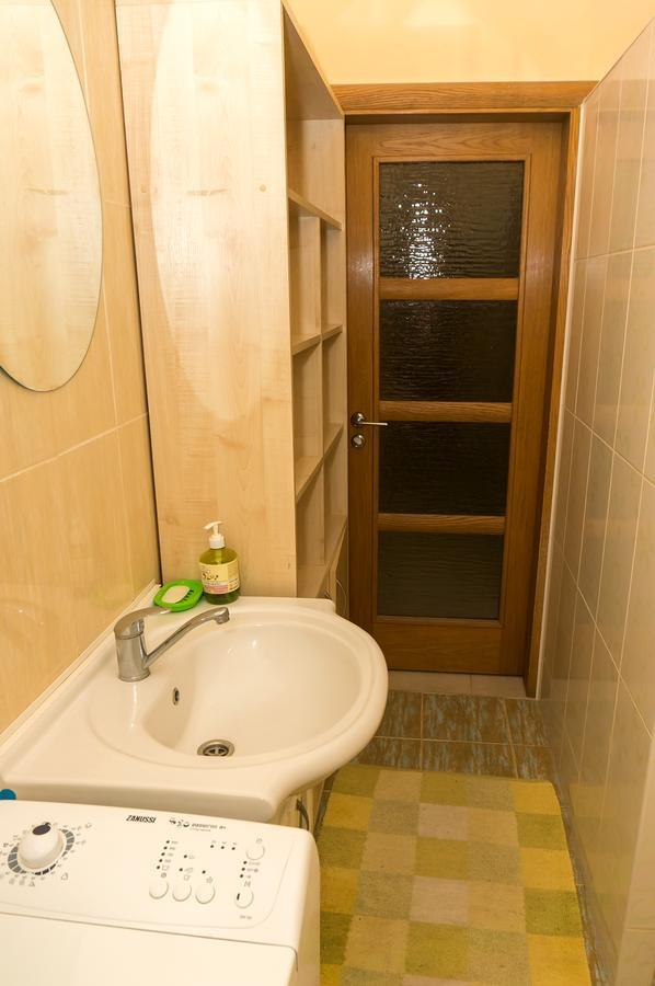 Кімнати В Центрі Hotell Uzjhorod Eksteriør bilde