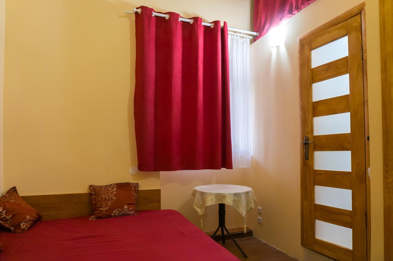 Кімнати В Центрі Hotell Uzjhorod Eksteriør bilde