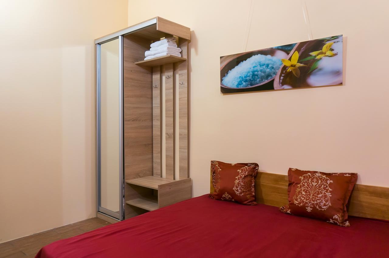 Кімнати В Центрі Hotell Uzjhorod Eksteriør bilde