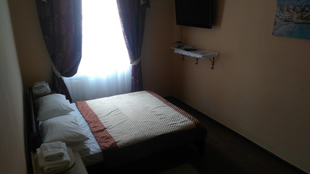 Кімнати В Центрі Hotell Uzjhorod Eksteriør bilde