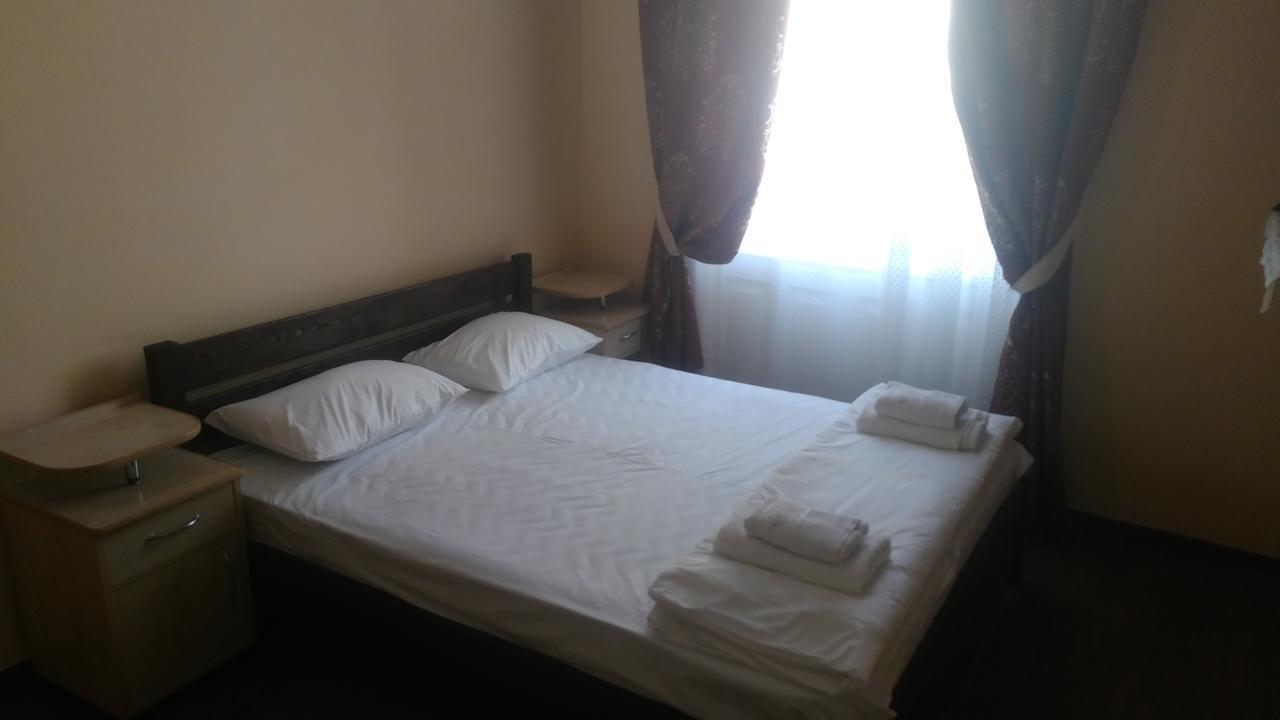 Кімнати В Центрі Hotell Uzjhorod Eksteriør bilde